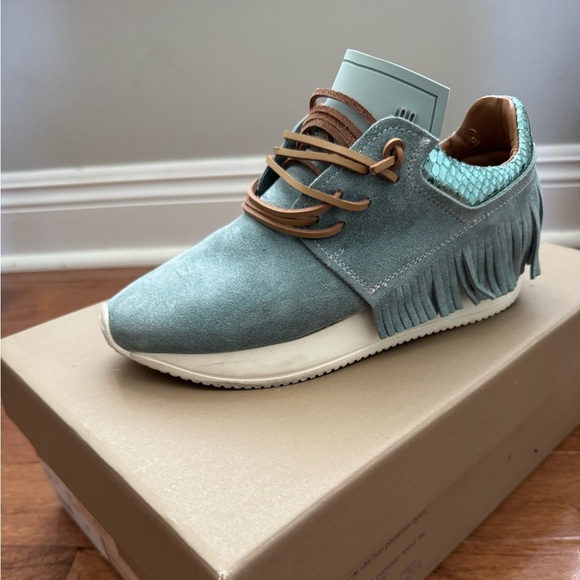 Esseutesse Shoes - ESSEutESSE Mint Suede Fringe Sneakers | Size 36